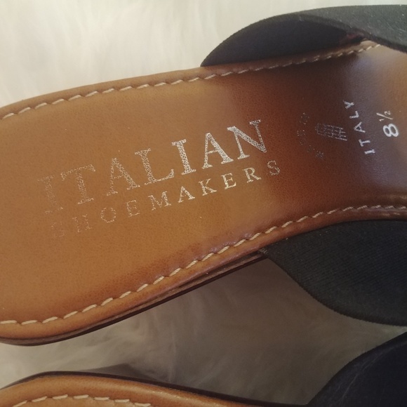 Italian shoemakers black slip-on wedges two - Picture 3 of 6